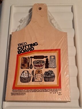 NWT Vintage EKCO Cutting Board